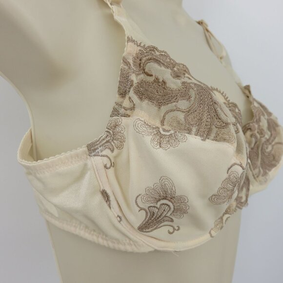 Wacoal 36B Bra 85753 Embroidered Beige Ivory Underwire Unlined Mesh Bow Accent - Picture 3 of 15
